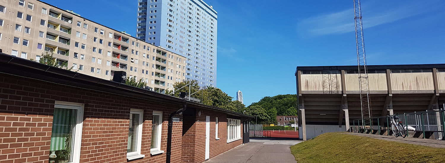 Foto som visar Föreningspool Malmös kansli på Fågelbacksgatan 7 i Malmö. Hit är du välkommen på föreningsutbildning.